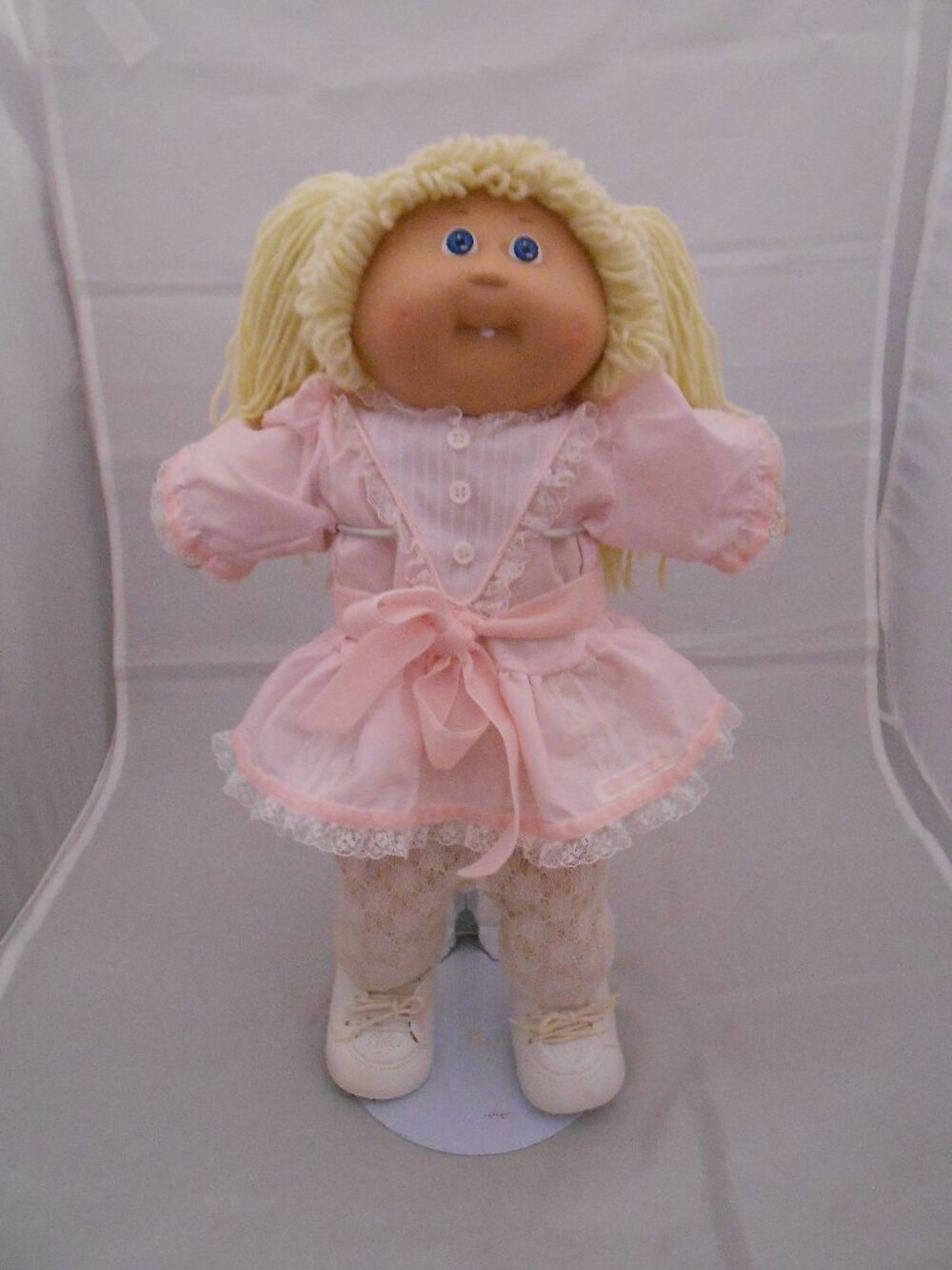 Vintage (1985) Cabbage Patch Kids Twins Girl Doll, w/Outfit, Blond Hair/Blue Eye